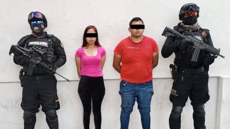 Jóvenes detenidos por elementos de Fuerza Civil.