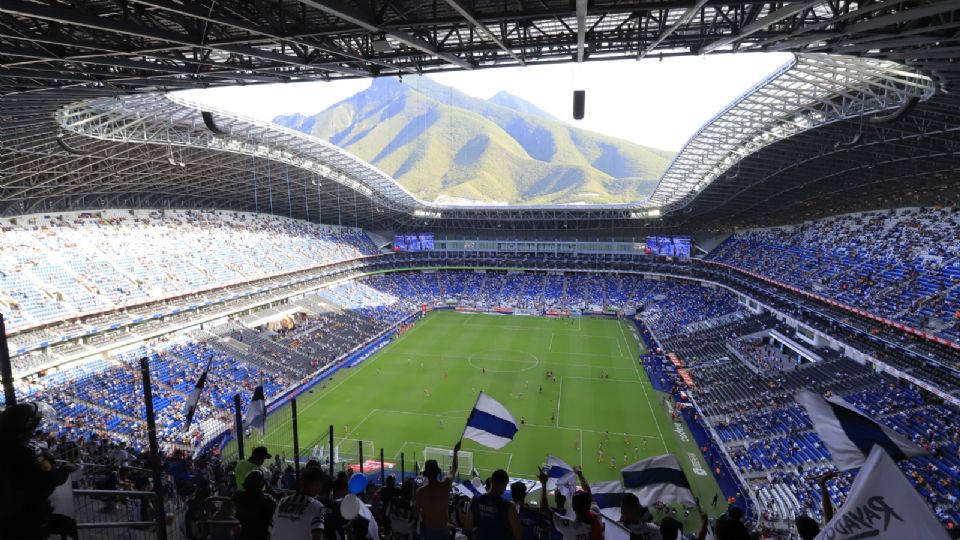 Estadio BBVA durante partido del Club de Futbol Monterrey.