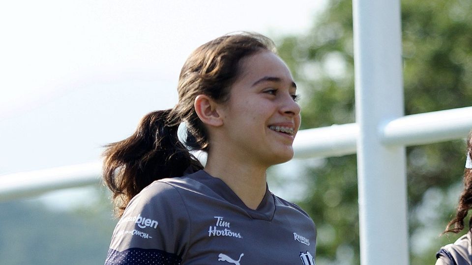 Aylin Aviléz no habría renovado su contrato con Rayadas por lo que se iría como jugadora libre al América