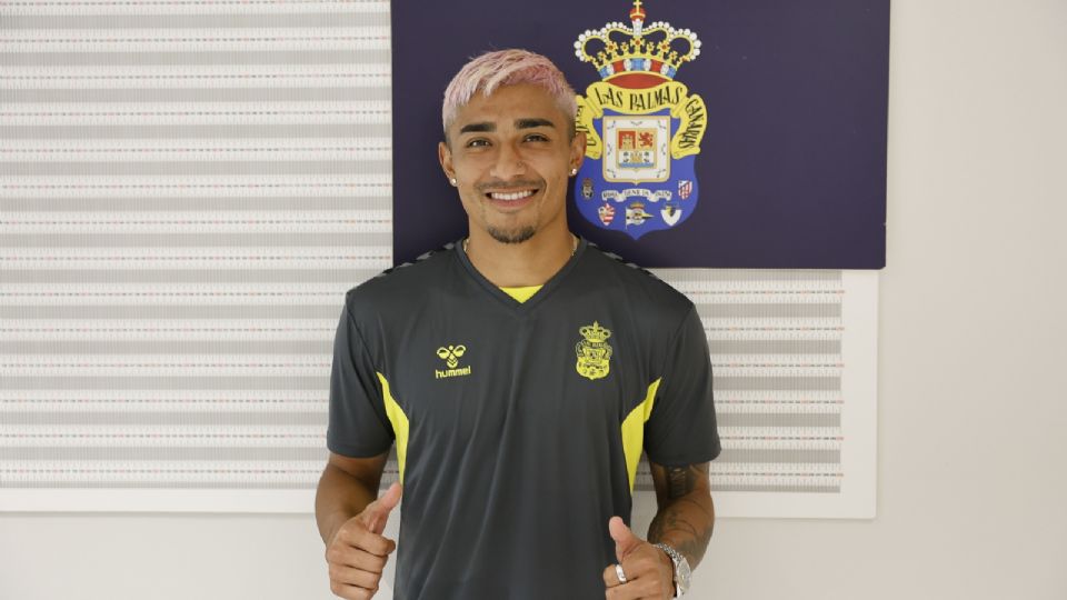 El mexicano Julián Araujo jugará cedido en Las Palmas una temporada