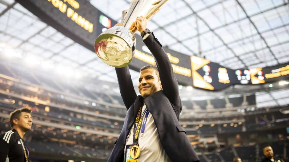 Jaime Lozano seguirá como técnico de la Selección Mexicana tras ganar la Copa Oro