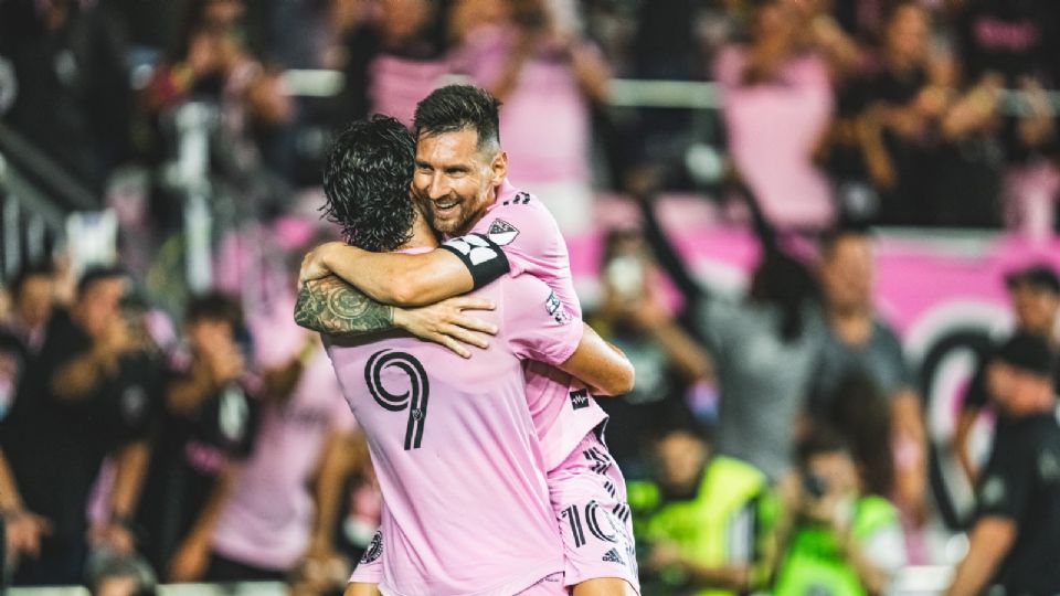 Inter de Miami mantiene el invicto desde que se unió Lionel Messi y ahora derrotó 4-0 al Charlotte FC para avanzar a las Semifinales de la Leagues Cup.