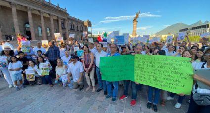 Frente NL protesta en contra de los nuevos libros de la SEP