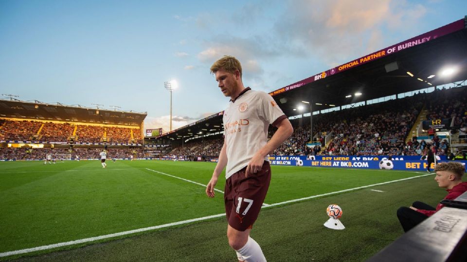 El belga Kevin de Bruyne, futbolista del Manchester City, sería operado por un problema en los isquiotibiales y estaría fuera de acción por cuatro meses