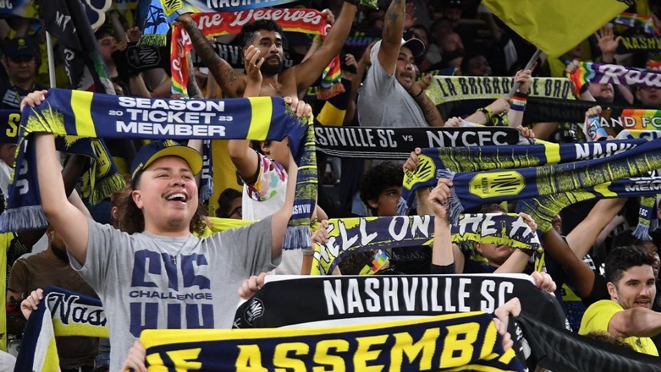 La afición del Nashville SC en uno de los partidos en el Geodis Park en Leagues Cup