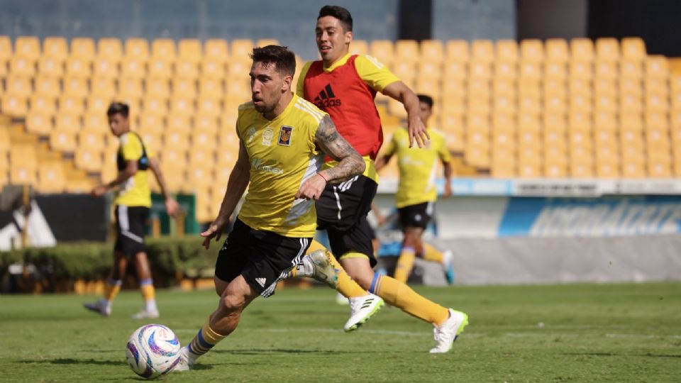 El mediocampista uruguayo de Tigres, Fernando Gorriarán  en el entrenamiento de Tigres en el Estadio Universitario