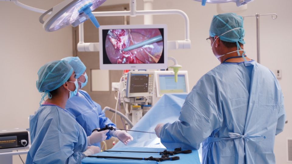 Esta tecnología permite a los médicos capturar y procesar videos intraoperatorios.