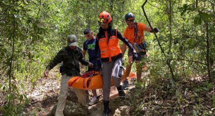 Rescatan a mujer que se lastimó subiendo cerro de La Estanzuela