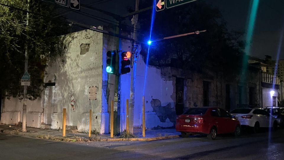 Colocan luces LED en diferentes puntos de Monterrey