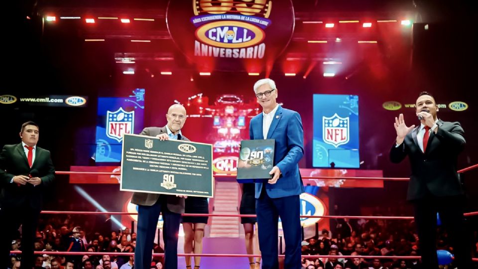 Arturo Olivé, director general de la NFL México, dijo estar orgulloso de lo que representa el CMLL dentro y fuera de México.