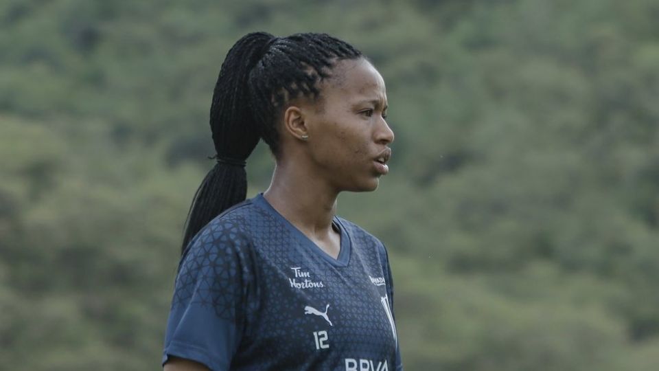 Jermaine Seoposenwe, quien fue parte del combinado de Sudáfrica que clasificó a Octavos de Final de un Mundial por primera vez en su historia, tuvo su primera sesión de entrenamiento con el Monterrey.