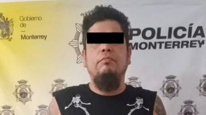 Detienen a hombre por agresión a policías en Monterrey