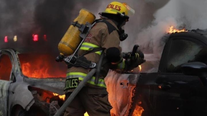 Día Nacional del Bombero; combaten fuegos... ¡y dificultades!