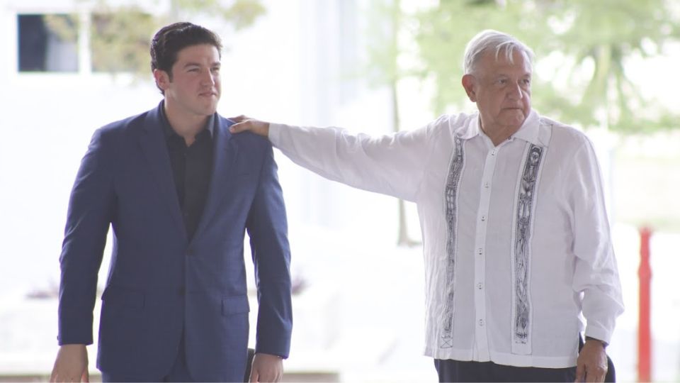 AMLO (derecha) respalda a Samuel García (izquierda) , gobernador de Nuevo León