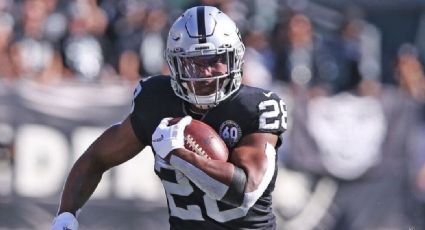 Josh Jacobs extiende contrato con Raiders a cambio de 12 mdd