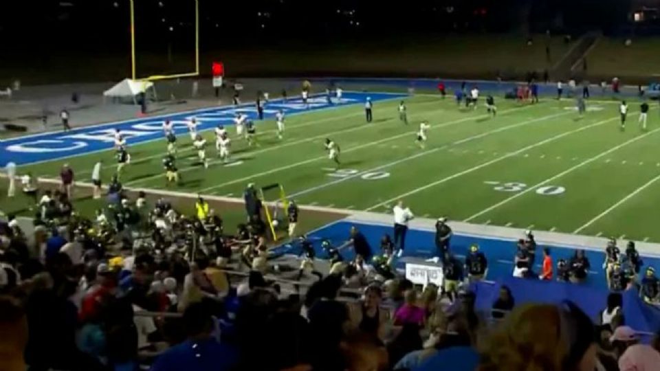 Tiroteo en pleno partido de fútbol americano.