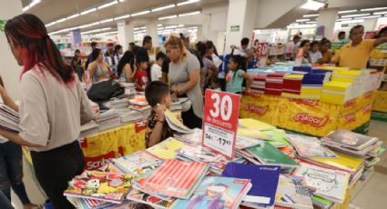 De última hora, van regios a 'compras de pánico' por regreso a clases