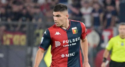 Johan Vásquez regresa a la titularidad en victoria de Genoa