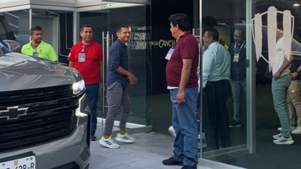 El entrenador de la Selección Mexicana, Jaime Lozano, acudió este domingo al Estadio BBVA