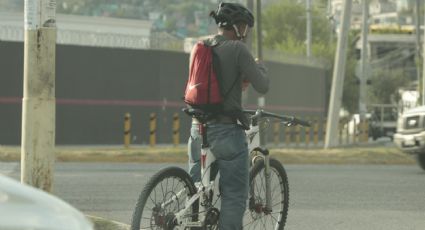 Ciclista pide ciclovías, pero no sólo para pasear; recorre 32 km a la semana