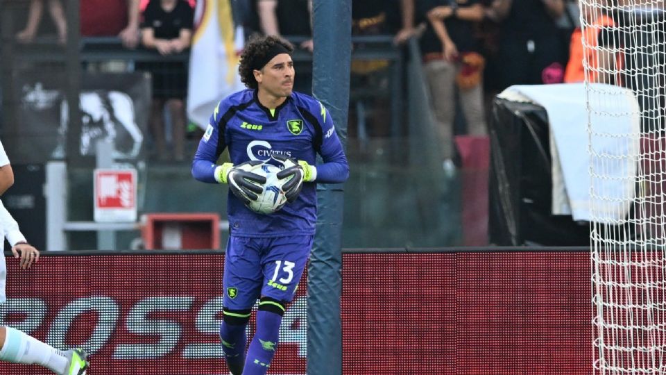 Guillermo Ochoa fue la figura de Salernitana en el empate contra Udineses