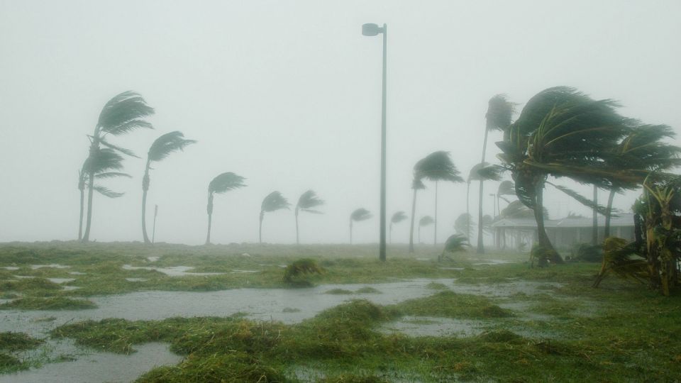 Fuertes vientos producto del paso de un huracán