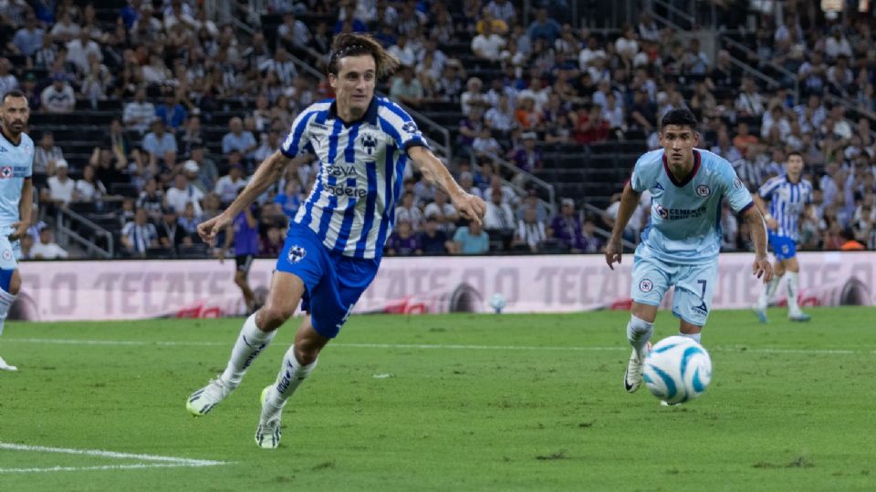 Jori Cortizo, mediocampista de Rayados, en el partido del fin de emana contra Cruz Azul