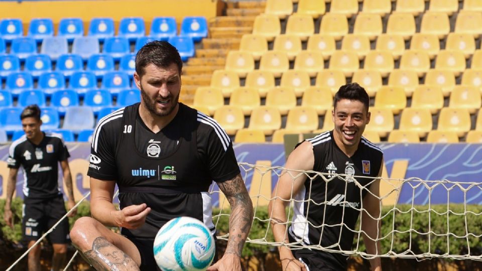 Gignac trabajó al parejo del equipo este martes y está a disposición de Robert Dante Siboldi para el partido contra Santos