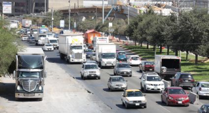 Carriles de contraflujo ahogan la vialidad en la zona metropolitana