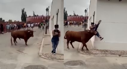 Toro propina brutal embestida a mujer mientras miraba el celular