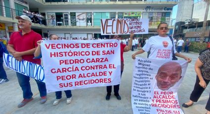 Realizan protesta por atrasos en obras de Centrito