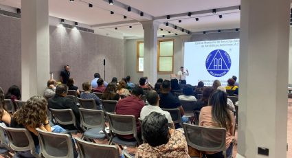 Celebran foro de Alcohólicos Anónimos para concientizar sobre la enfermedad