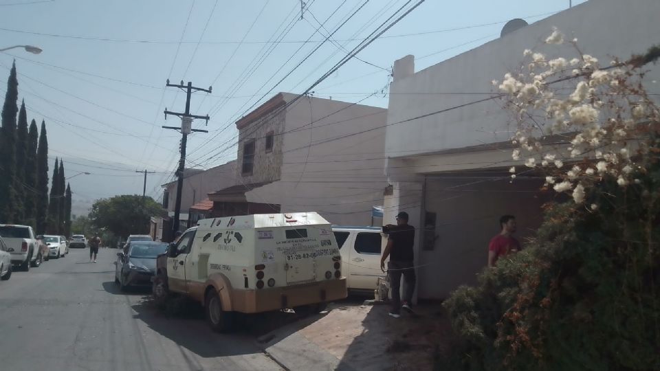 Camión de valores luego de chocar contra camioneta