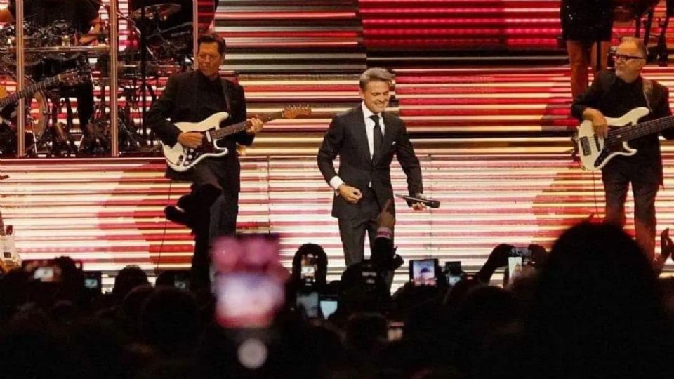 Luis Miguel en uno de los conciertos.