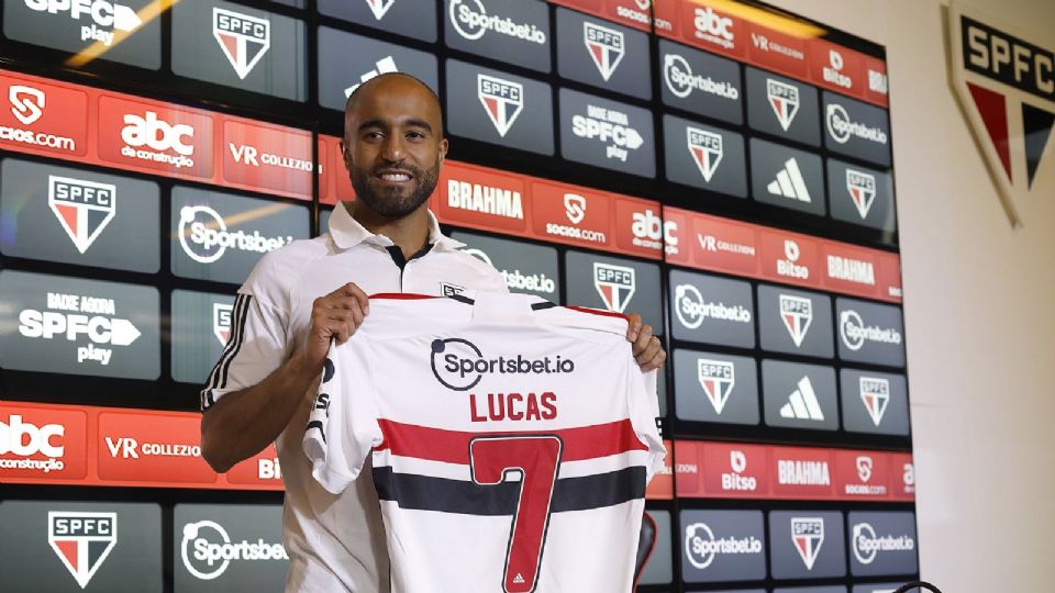 Lucas Moura fue presentado como nuevo jugador de Sao Paulo, pero dejó en claro que en enero será un futbolista libre