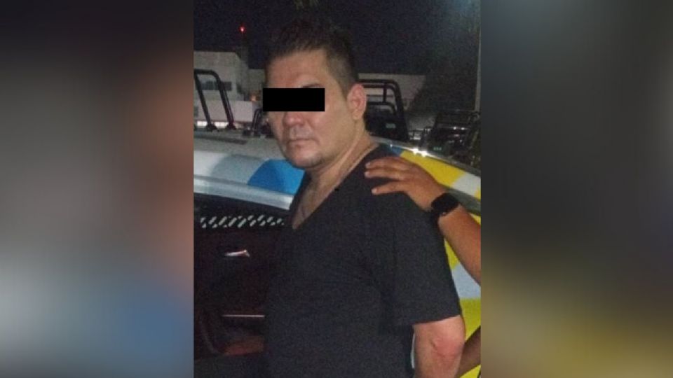 Hombre detenido en Monterrey.