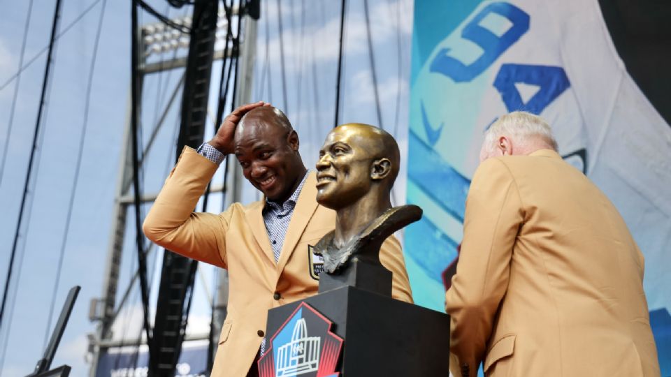 DeMarcus Ware ingresó al Salón de la Fama en la Clase 2023.