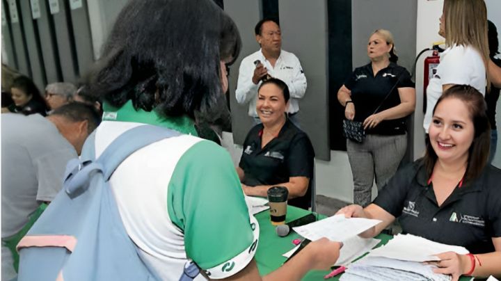 Reciben becas más de ocho mil estudiantes en Apodaca