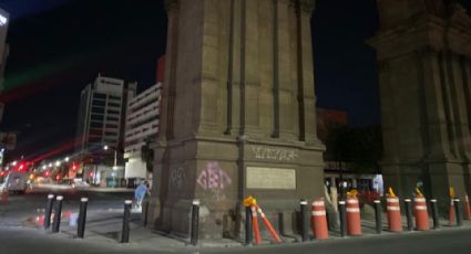 Continúan trabajos de construcción de glorieta alrededor del Arco de la Independencia