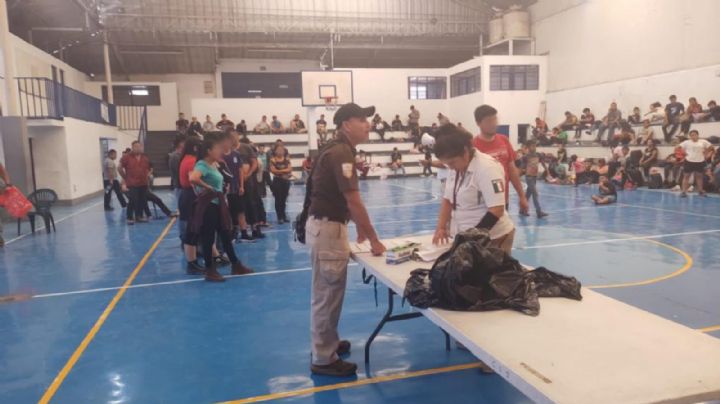 Detienen a 257 migrantes sobre la autopista Veracruz-Córdoba