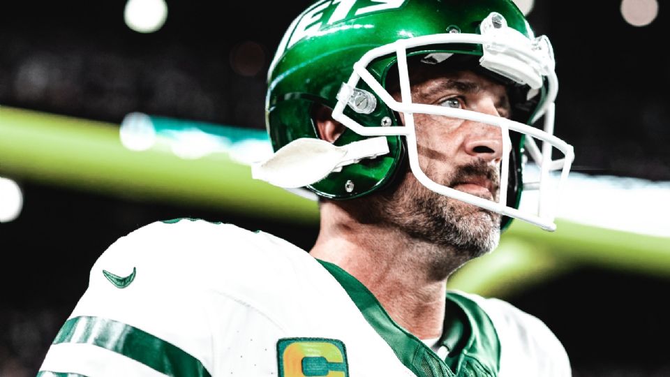 Aaron Rodgers expresó en sus redes sociales que se encuentra desolado por la lesión que lo dejó fuera de la temporada, pero también conmovido y honrado por el 'apoyo y el amor recibido'.