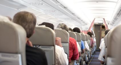 Pasajero prende cigarro en pleno vuelo y pone en riesgo a toda la tripulación