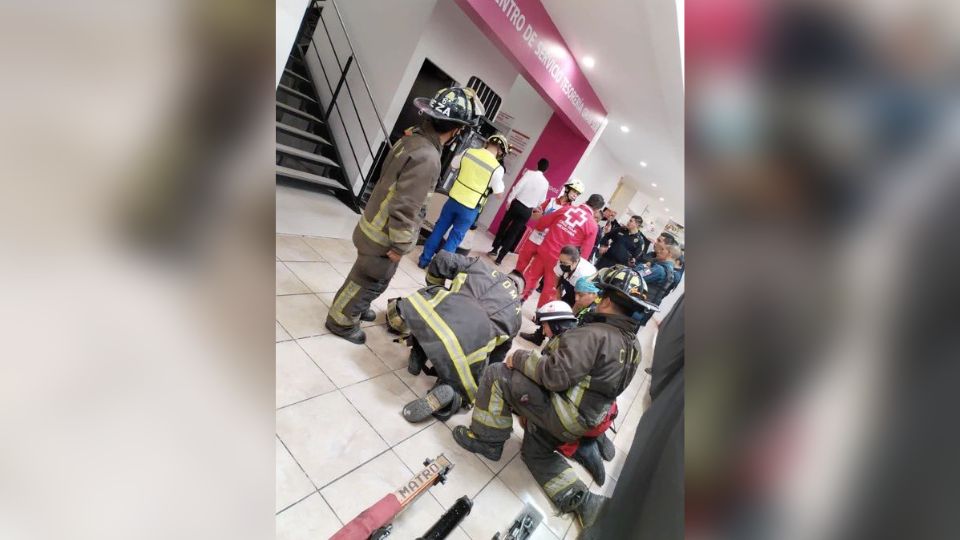 Cae elevador y muere mujer