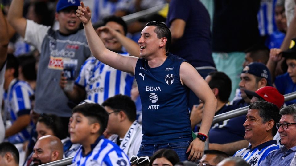 Después del triunfo ante León, aficionados del Monterrey comenzaron a 'jugar' el Clásico Regio 133 ante los Tigres.