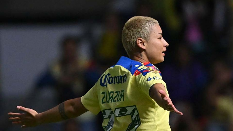 Con un gol al minuto 90 de Miah Zuazua, América derrotó a Chivas en el Estadio Azteca para quedarse con el Clásico Nacional.