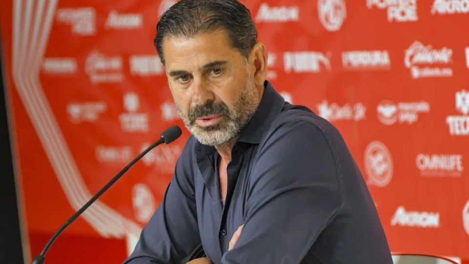 Fernando Hierro en conferencia de prensa tras el juego ante el América que perdió Chivas por 4-0