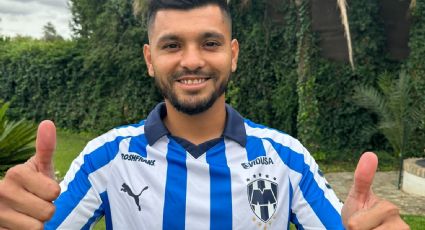 ‘Tecatito’ Corona ya viste la playera de Rayados