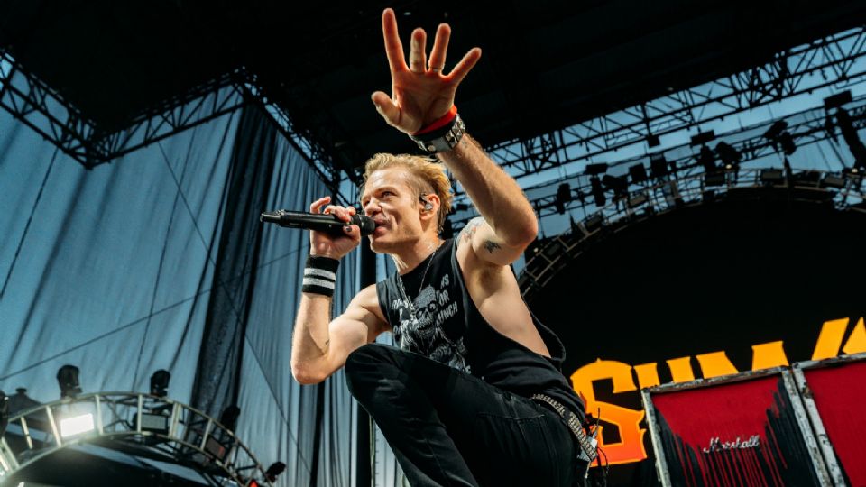 Deryck Whibley, de Sum 41, fue enviado al hospital | Facebook / Sum 41