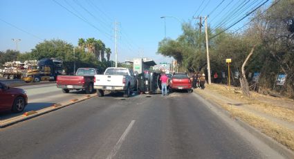 Carambola provoca caos vial en Ruiz Cortínez, usan carril de la Ecovía en Guadalupe