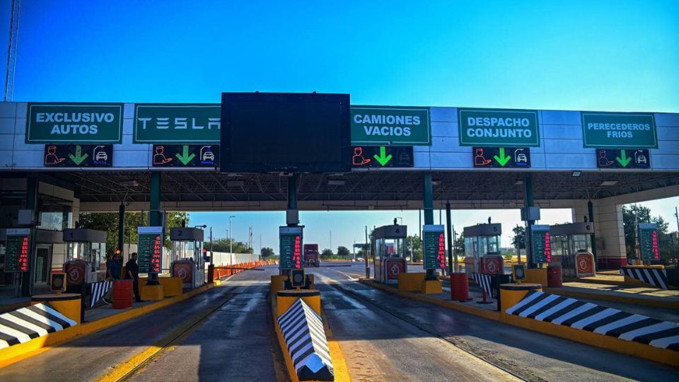 Puente Colombia, Anáhuac, NL